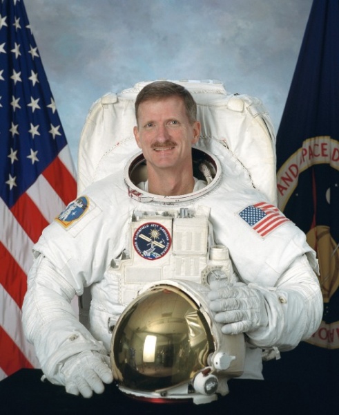 Image:Astronaut tanner.jpg